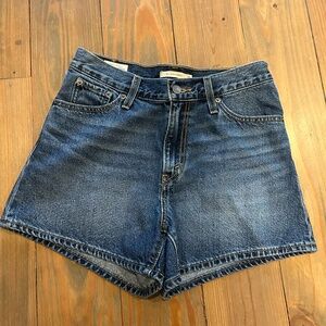 Levi's 80's Mom Shorts